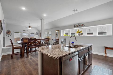 4325 Old Timber Ln, Crowley, TX 76036