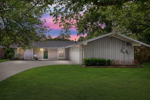 2404 Nottingham Dr, Denton, TX 76209