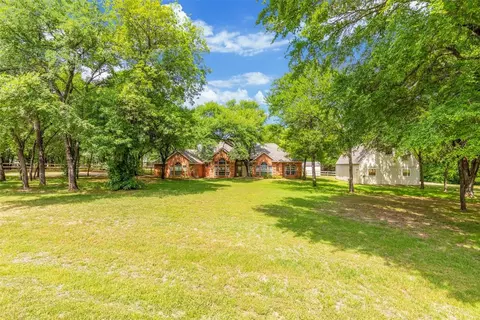 711 Oak View Dr, Oak Point, TX 75068