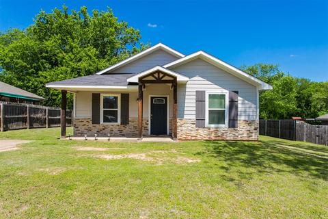 217 E Walker St, Denison, TX 75021