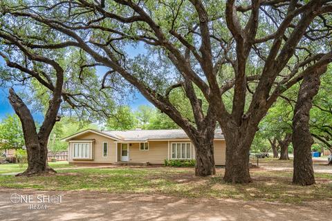 225 William St, Buffalo Gap, TX 79508