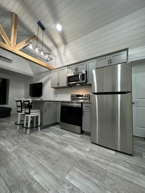 555 Yowell Hill Rd, Tom Bean, TX 75491