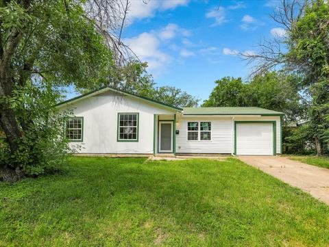 2535 Western Park Dr, Dallas, TX 75211