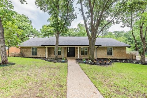 1816 Avondale Dr, Colleyville, TX 76034