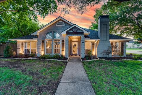200 Sioux Dr, Waxahachie, TX 75165
