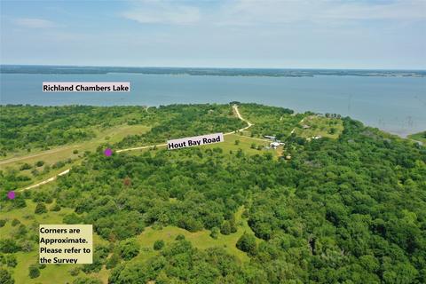 15038 Hout Bay Road, Streetman, TX 75859