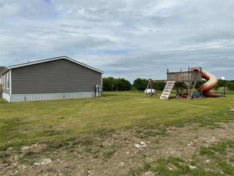 1115 County Rd 4045, Ector, TX 75439 photo 8