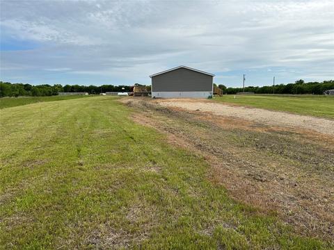 1115 County Rd 4045, Ector, TX 75439 photo 2