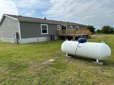 1115 County Rd 4045, Ector, TX 75439 photo 9
