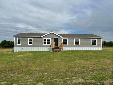 1115 County Rd 4045, Ector, TX 75439