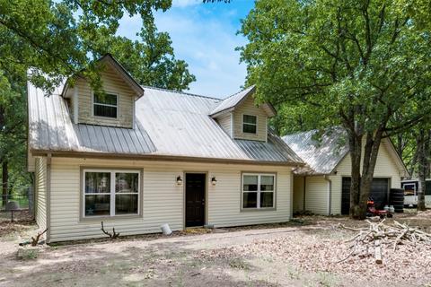 211 Forest Lane Dr, Mabank, TX 75156