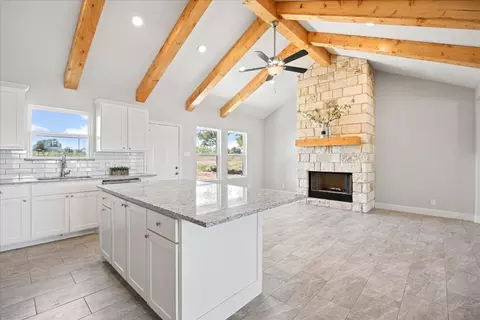 9100 Mitchell Bend Ct, Granbury, TX 76048