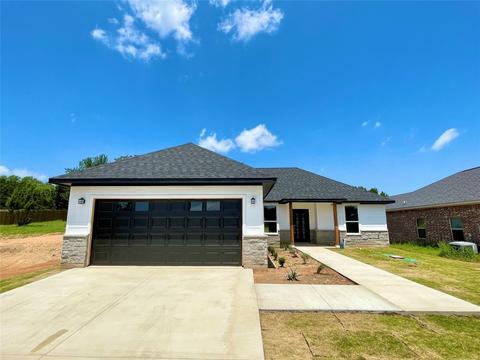 2208 Pedernales Ct, Granbury, TX 76048