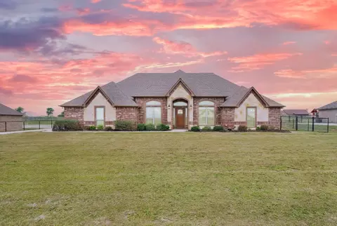 118 Esther Ct, Millsap, TX 76066