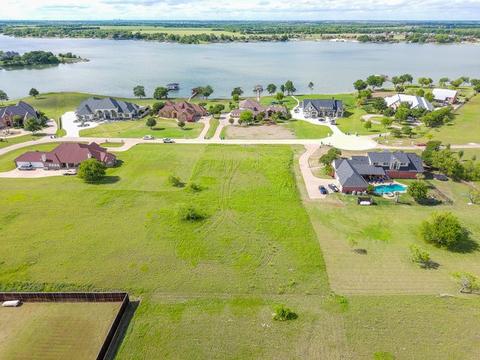 117 Eagle Point Dr, Waxahachie, TX 75165