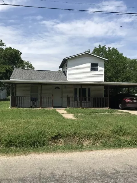 503 Central Ave, Newark, TX 76071