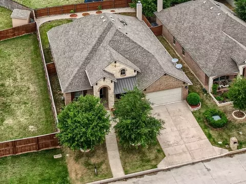 2809 Los Osos Dr, Fort Worth, TX 76131