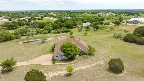 4301 Ivy Ct, Granbury, TX 76049