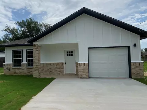 4405 1st St, Greenville, TX 75401