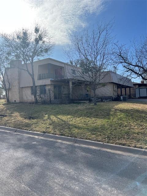 828 Byrd Dr, Abilene, TX 79601