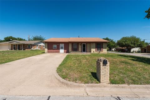 2916 Brighton Cir, Denton, TX 76210