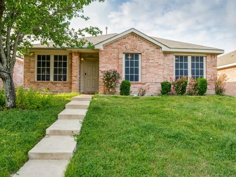 2428 Mallory Ln, Lancaster, TX 75134