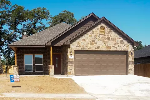 309 Titus Dr, Springtown, TX 76082