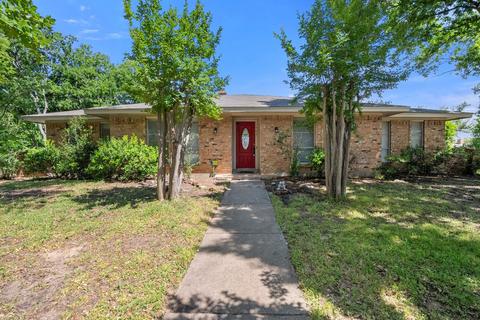 1502 Austrian Rd, Grand Prairie, TX 75050