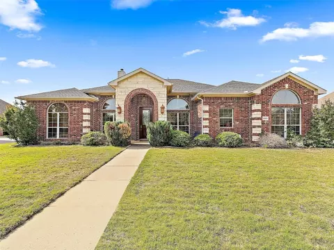 603 Cedar Dr, Pilot Point, TX 76258