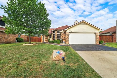 606 Cox St, Cedar Hill, TX 75104