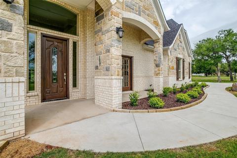 7029 Silver Creek Azle Rd, Azle, TX 76020