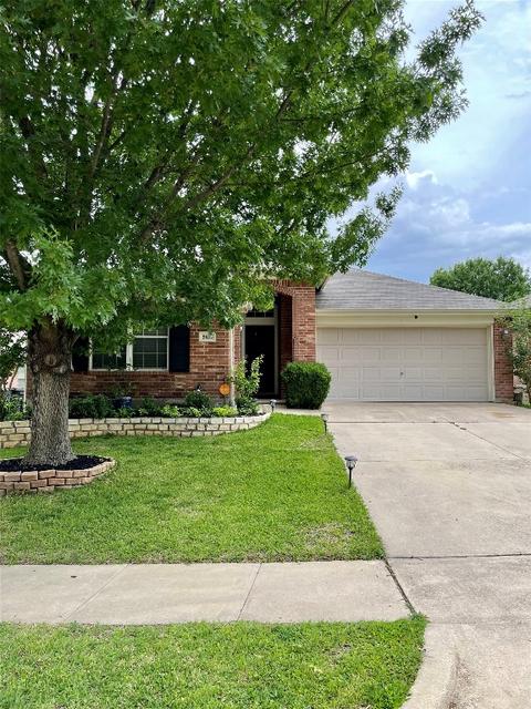 5620 Broken Gap Dr, Fort Worth, TX 76179