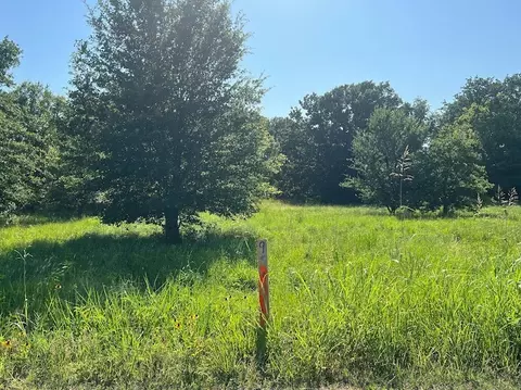 213 Dover Dr, West Tawakoni, TX 75474
