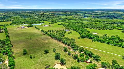 6488 Dripping Springs Rd, Sherman, TX 75090