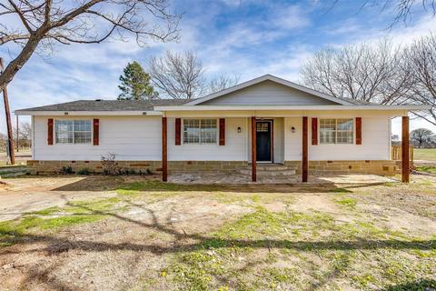 3011 Wilkerson Ct, Tolar, TX 76476