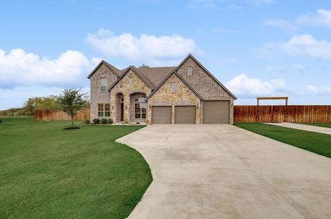 708 The Trails Dr, Blue Ridge, TX 75424