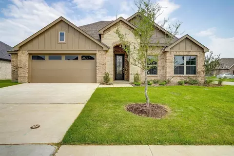 148 Half Moon Dr, Waxahachie, TX 75165