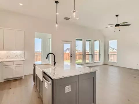 527 Peppercress Ln, Haslet, TX 76052 photo 9