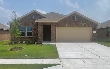 413 Amory St, Azle, TX 76020