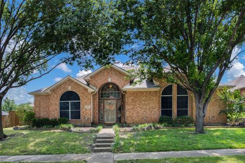 1610 Spring Hollow Ln, Garland, TX 75043