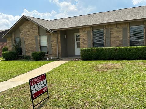 5213 Highgate Ln, Rowlett, TX 75088