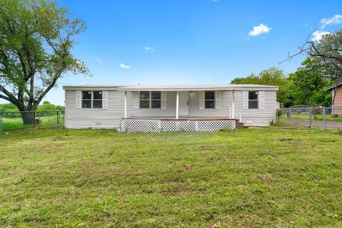 107 E Richards St, Edgewood, TX 75117