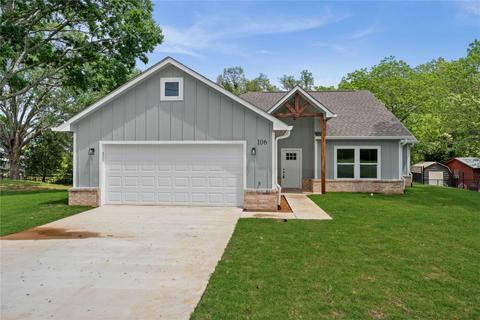 106 Elm St, Winona, TX 75792