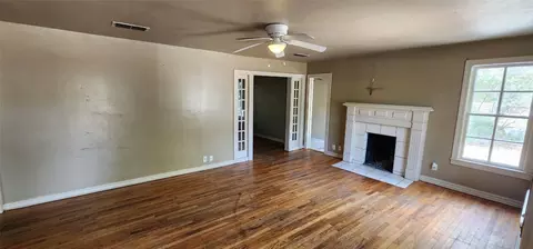 1827 Scripture St, Denton, TX 76201 photo 2