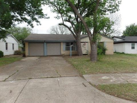 2820 Belhaven Dr, Mesquite, TX 75150