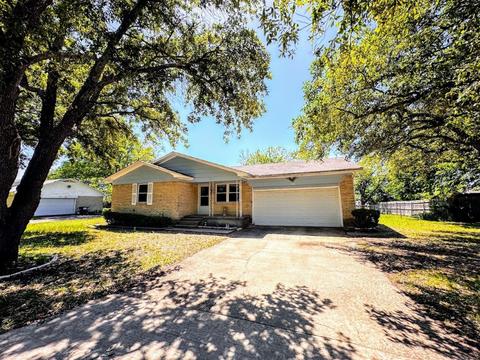 208 S 3rd St, Princeton, TX 75407
