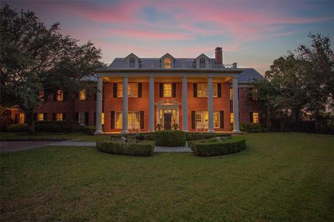 1120 Pebble Creek Rd, Fort Worth, TX 76107