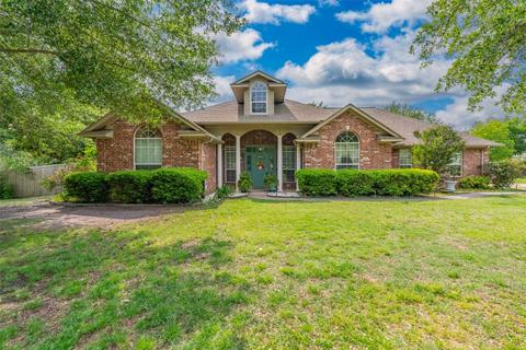 2805 Meadowview Rd, Commerce, TX 75428