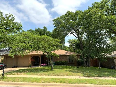 3408 Pin Oak Ln, Bedford, TX 76021
