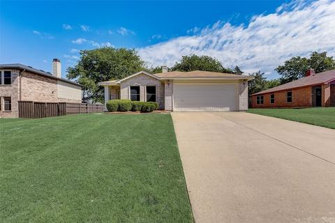 629 Lowe Dr, Cedar Hill, TX 75104